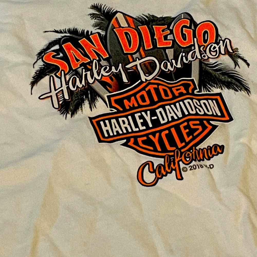 HD T
